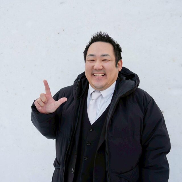 【2026 さっぽろ雪まつり 開幕】
札幌の冬を彩る歴史的祭典「2026年さっぽろ雪まつり(第76回)」の開会式が執り行われました。❄️
札幌青年会議所から、第75代理事長 北島善夫君が、さっぽろ雪まつり実行委員会の監事として出席いたしました。
監事という職務を通じ、世界中から注目を集めるこのビッグイベントが、適正かつ円滑に運営される一助を担っております。地域を代表する団体として、伝統ある祭典の厳かな幕開けを見守るとともに、その責任の重さを改めて身に引き締める機会となりました。
札幌の街が雪と氷の輝きに包まれます。
市民の皆様、そして遠方からお越しの皆様、ぜひこの素晴らしい雪の芸術をご体感ください。☃️

【開催情報】
📅 期間： 2026年2月4日（水）～2月11日（水・祝）

#札幌青年会議所 #札幌JC 
 #さっぽろ雪まつり #開会式 #LeadtheChange